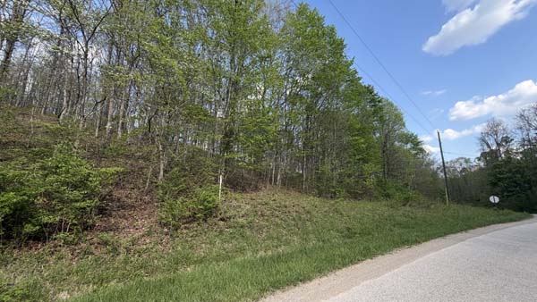 Vinton County Ohio wooded land with rolling terrain