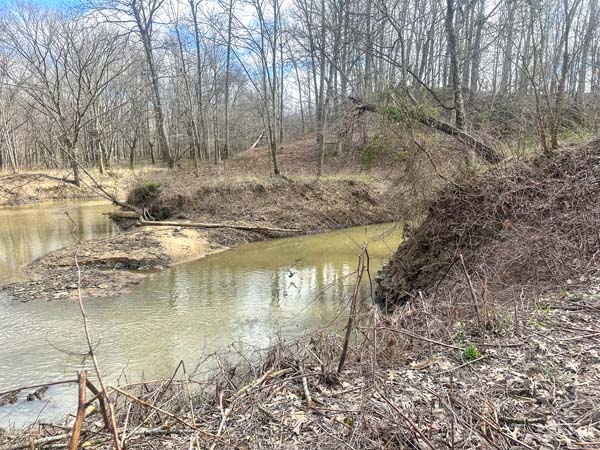 Private rural property with road frontage