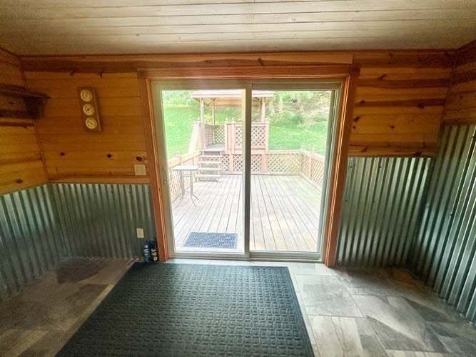 Private trail entry with cover