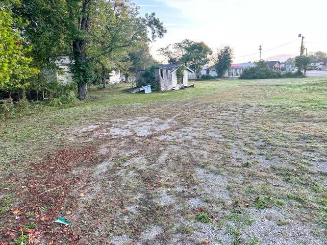 Flat commercial site with driveway access