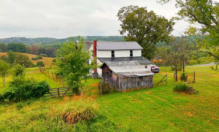 Trail branch leading to high ridge point