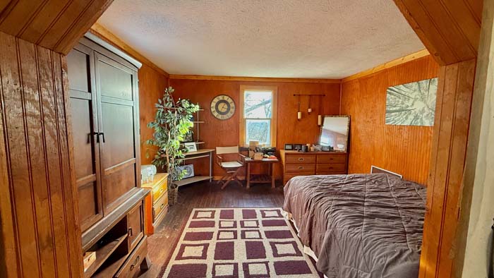 Southern Ohio deer camp property in Pike County