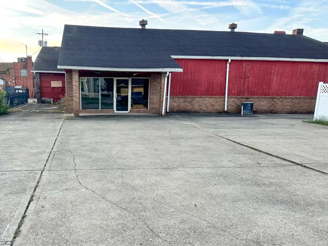 Commercial building near Gallipolis City Park