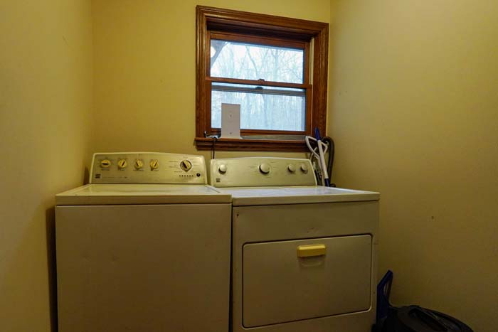 Driveway leading to home and detached garage at 588 Ward Road Bidwell Ohio