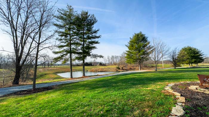 Winchester Ohio elevated hunting blind overlooking field and timber edge