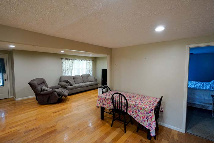 Laundry or utility area