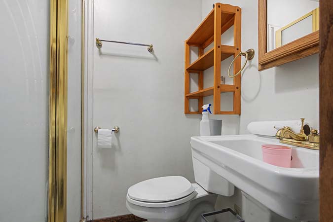 Interior living space of move in ready rural home in Washington County Ohio