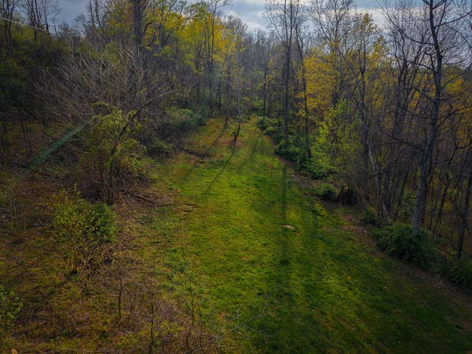 Ready-to-use recreational land with mini homes