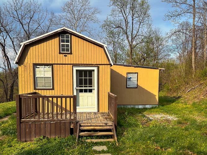Open ground perfect for hobby farming or recreation